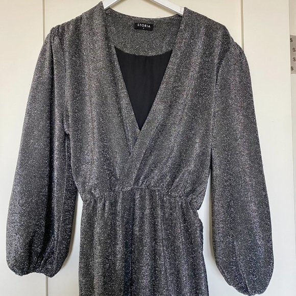 Metallic Deep V Jumpsuit Size S - Picture 2 of 6